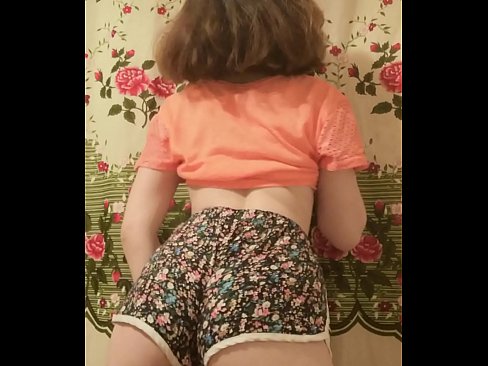 ❤️ Jeune fille sexy se déshabillant devant la caméra. ❤ Sexe at us fr.hentai-menu.ru ❤