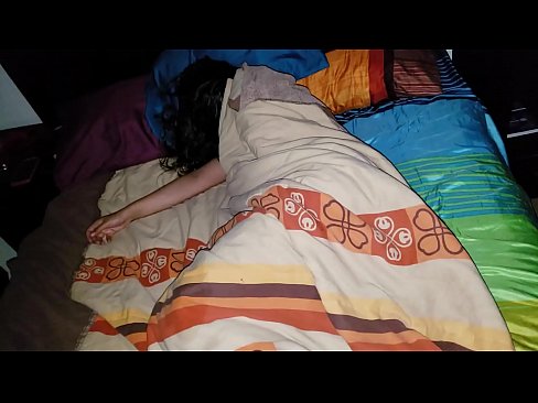 ❤️ Beau-fils réprimandant sa jeune belle-mère pendant qu'elle dort. ❤ Sexe at us fr.hentai-menu.ru ❤